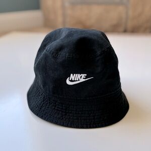 Nike Bucket Hat Unisex Size M/L